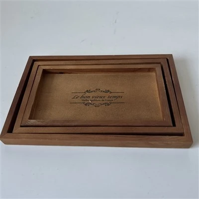 Houten set van drie lades