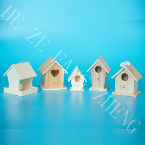 Decoratief houten vogelhuisje
